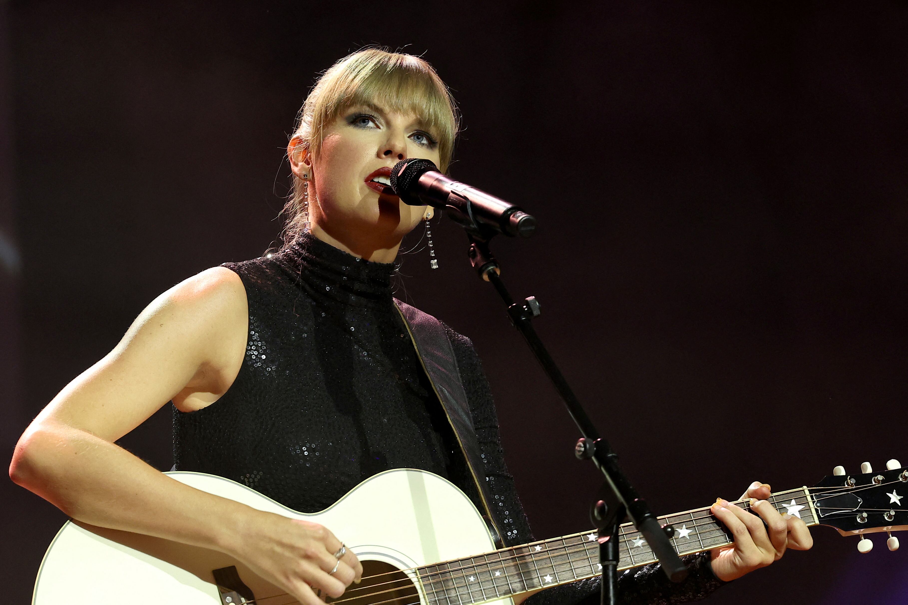 Taylor Swift es reconocida como la mejor compositora de la década por la Asociación Internacional de Compositores de Nashville