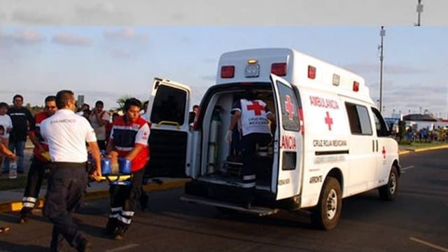 Sufren accidente por conducir mientras practicaban sexo oral
