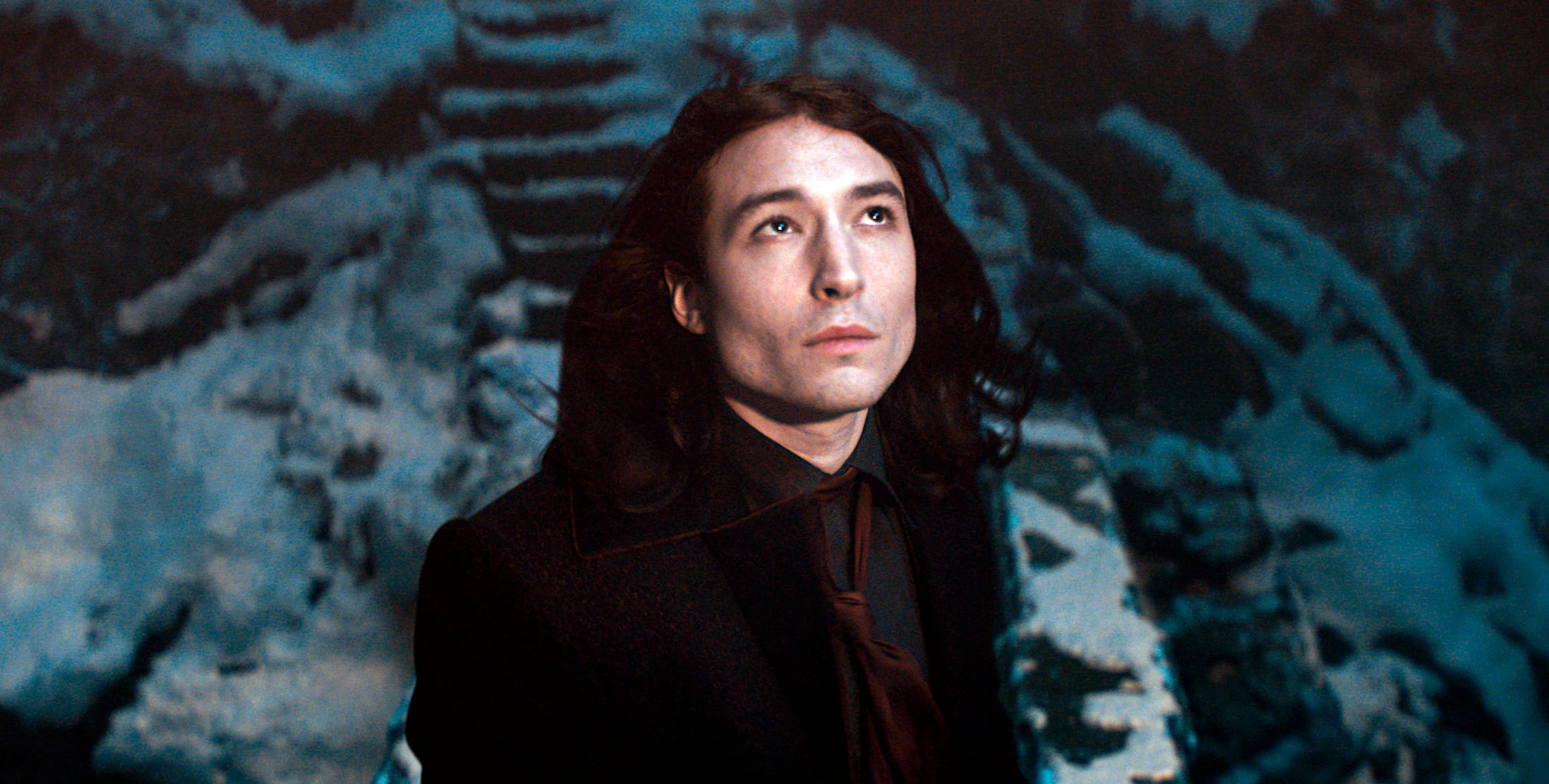 Ezra Miller como Credence Barebone en 'Animales Fantásticos 3'