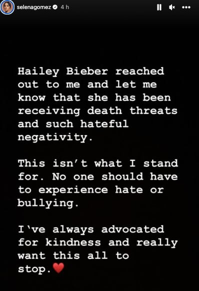 Selena Gomez defiende a Hailey Bieber