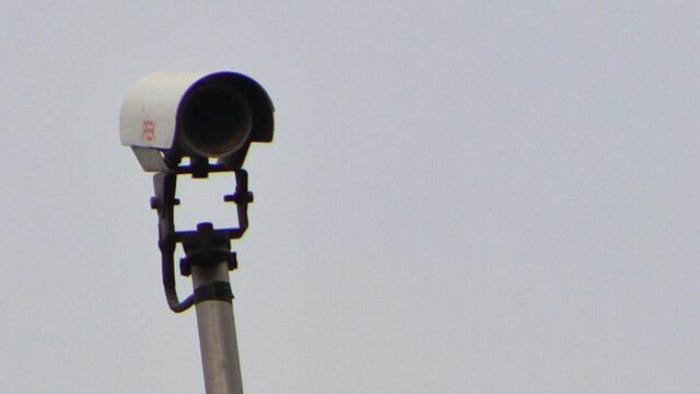 Cámara y radar de velocidad