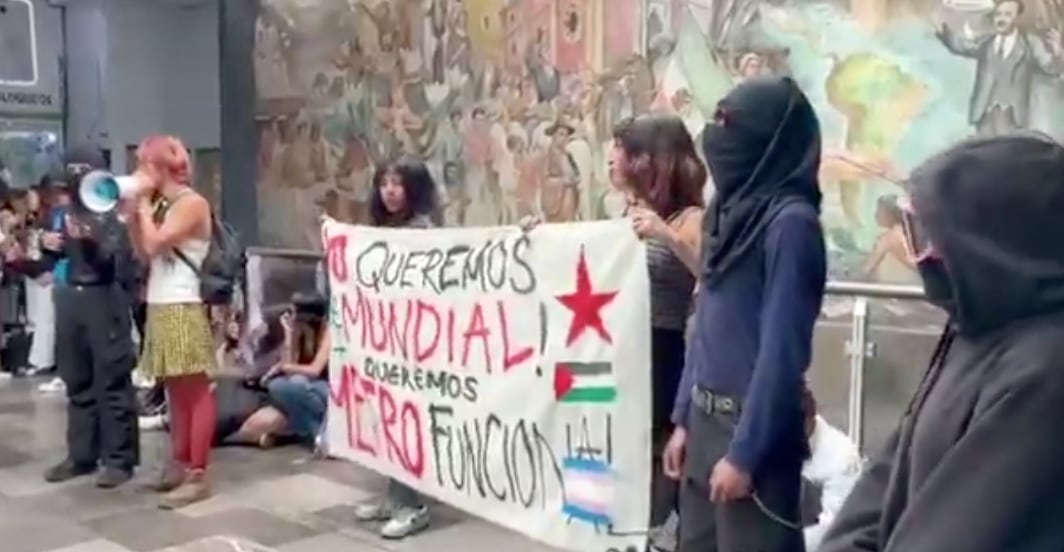 Protestan en estación Universidad del Metro CDMX por remodelación rumbo al Mundial 2026