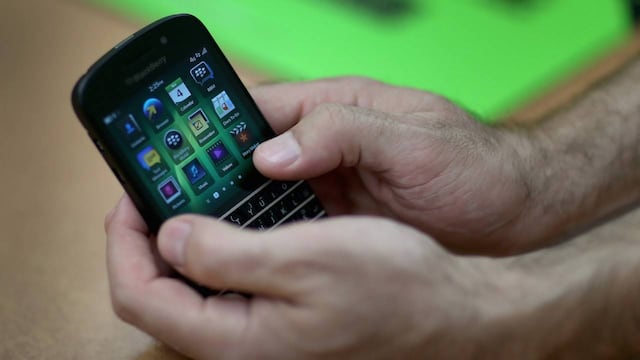Teléfono Blackberry.