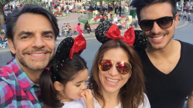 Eugenio Derbez y familia
