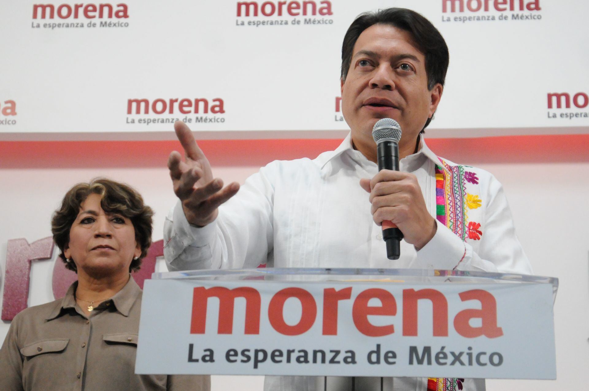 Mario Delgado, presidente nacional de Morena, durante la conferencia.