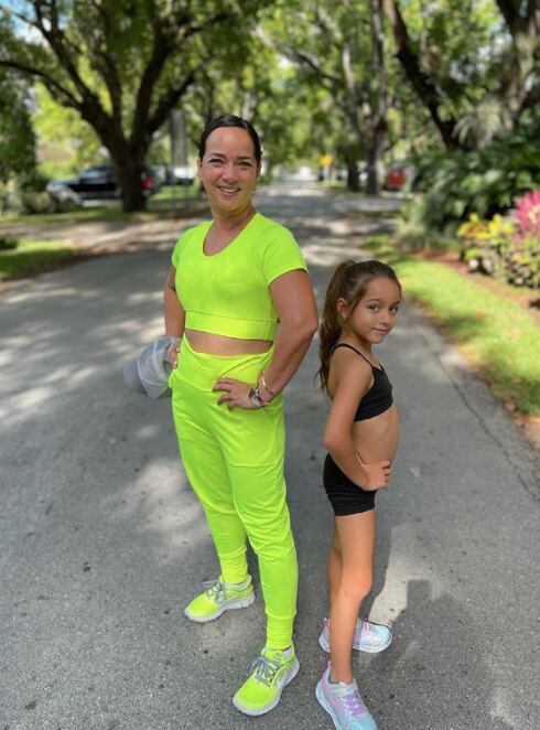 Adamari López junto a su hija Alaïa