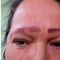 Tatuaron las cejas de su mamá; denuncia mal trabajo