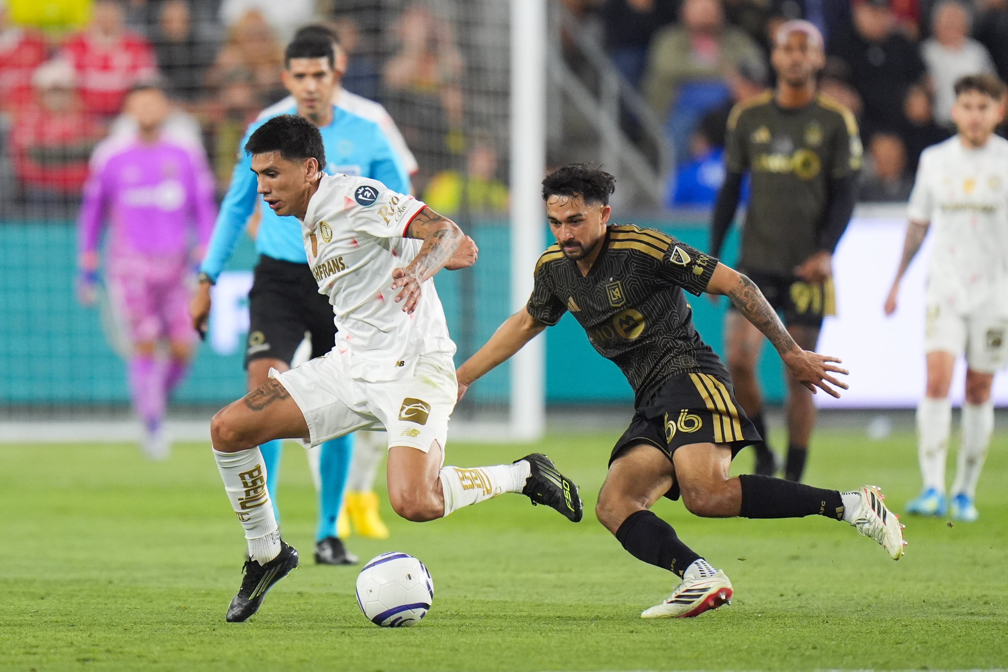 LAFC derrota a Toluca y se acerca a la final de la Concachampions.