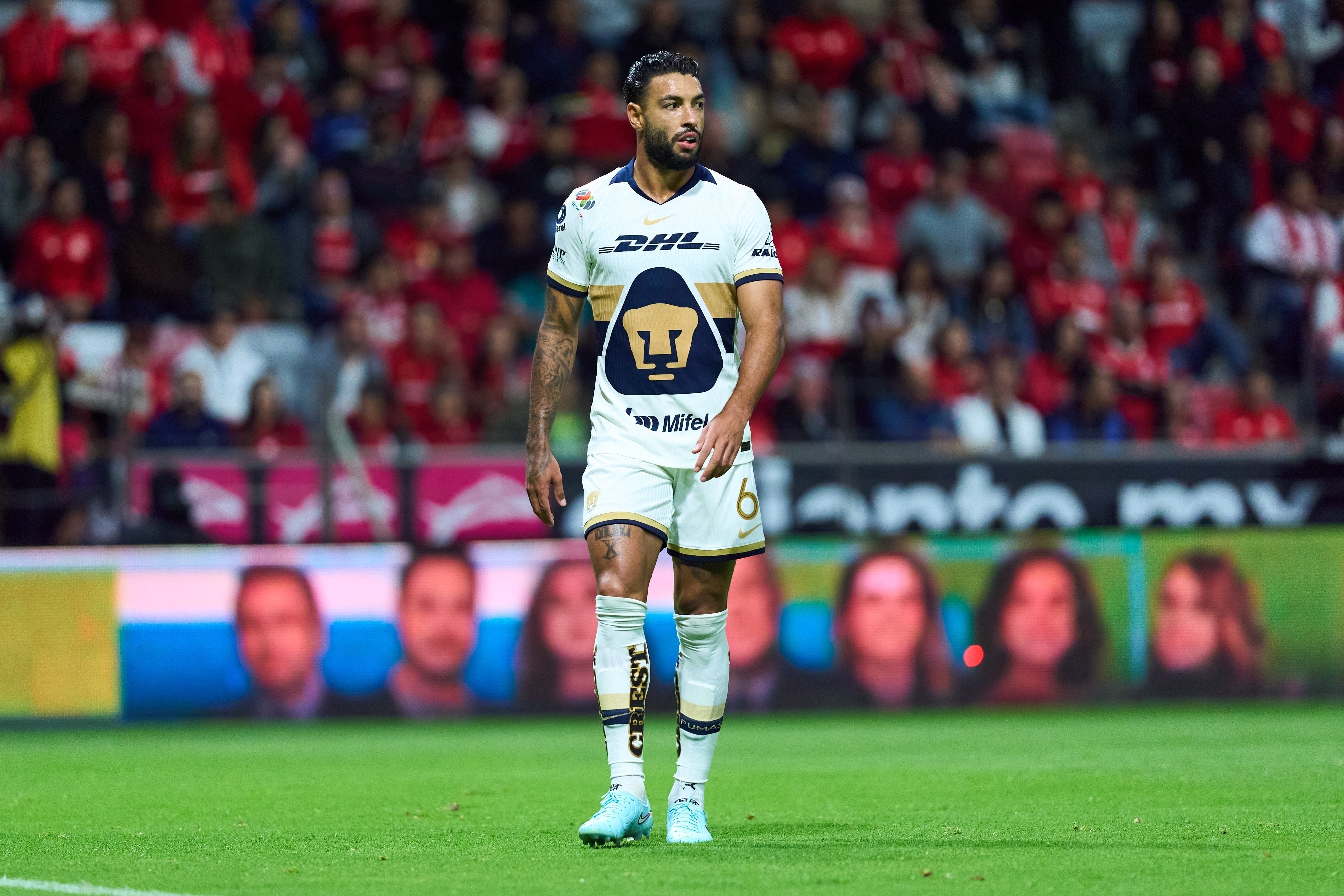 Nathan Silva con Pumas.