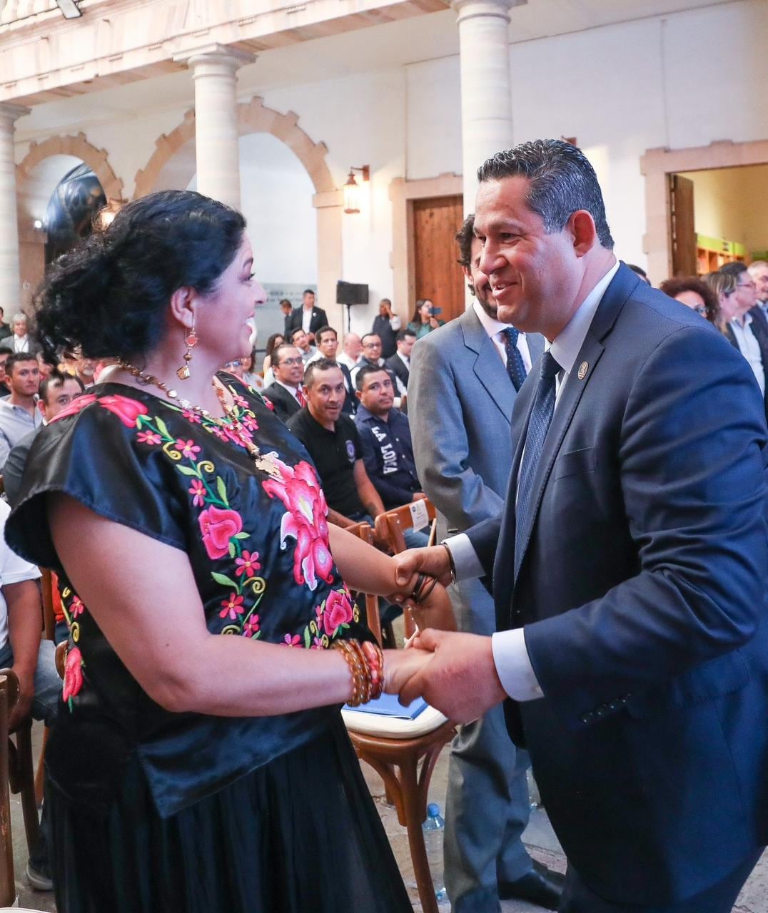 Diego Sinhue Rodríguez, reconocimiento a los tapetes de Uriangato