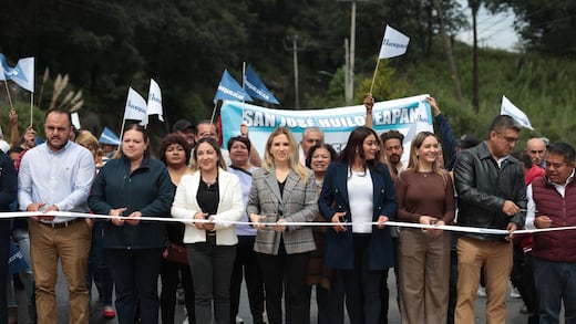Romina Contreras inaugura repavimentación de carretera Río Hondo-Huixquilucan e inicia dos tramos más