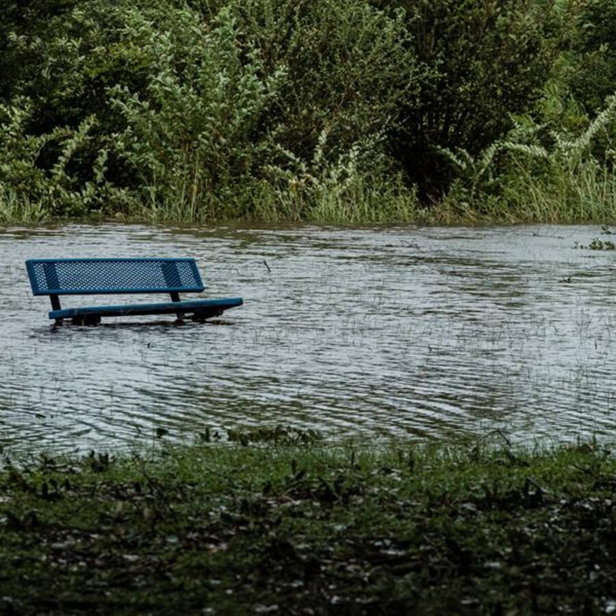 Fuertes vientos del huracán Laura cambiaron el flujo del Río Mississippi