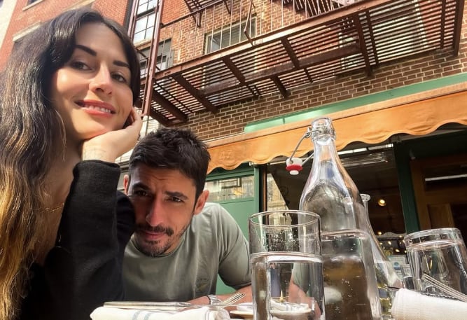 Zuria Vega y Alberto Guerra