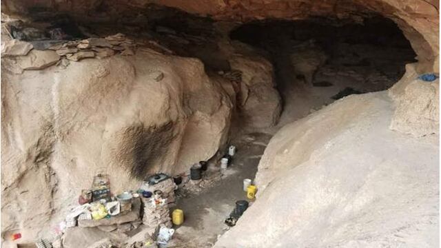 Cueva donde rescataron a esclavos del Cártel de Sinaloa