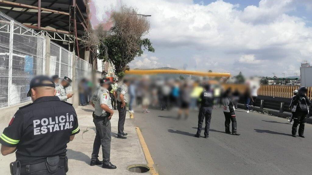 por la desaparición de Ericka Yuleimy familiares y amigo bloquean hoy la autopista México-Puebla/Twitter