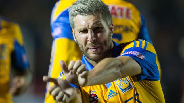 André Gignac festeja a lo Dragon Ball ante América.