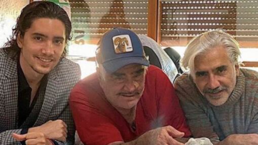 Alex Fernández pospone su boda religiosa por la delicada salud de Vicente Fernández