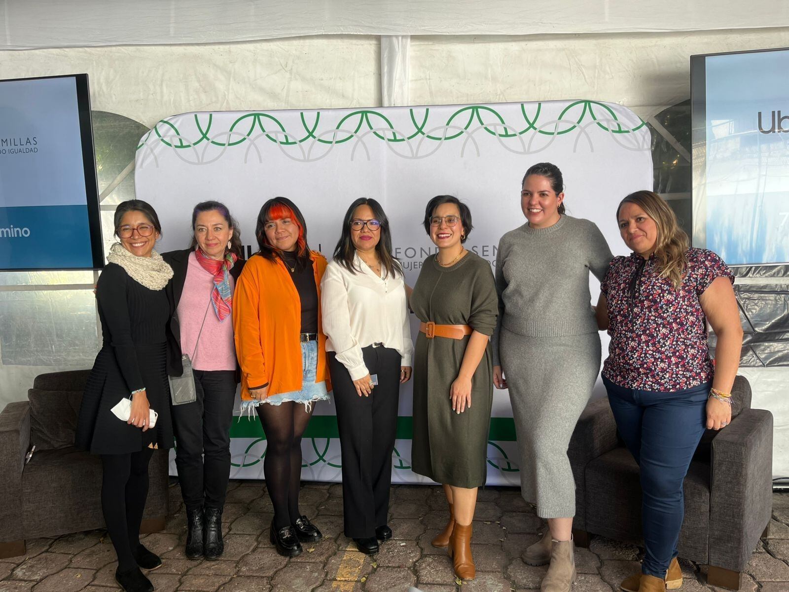 Cecilia Román y Gabriela Toledo firmaron el convenio que une a Uber con Fondo Semillas