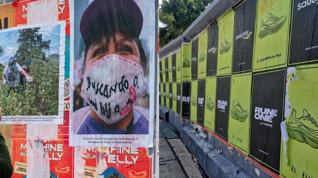 Saucony cubre carteles de desaparecidos con publicidad.