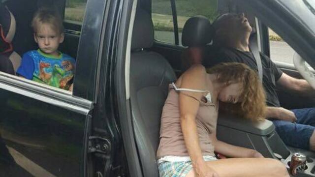 Pareja sufre sobredosis junto a su hijo de 4 años