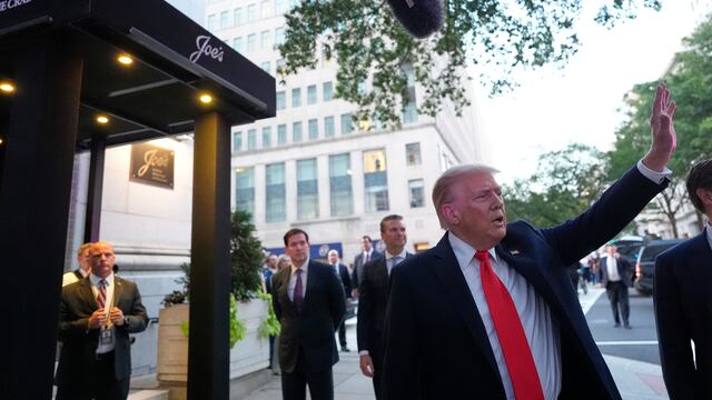 Abuchean a Donald Trump