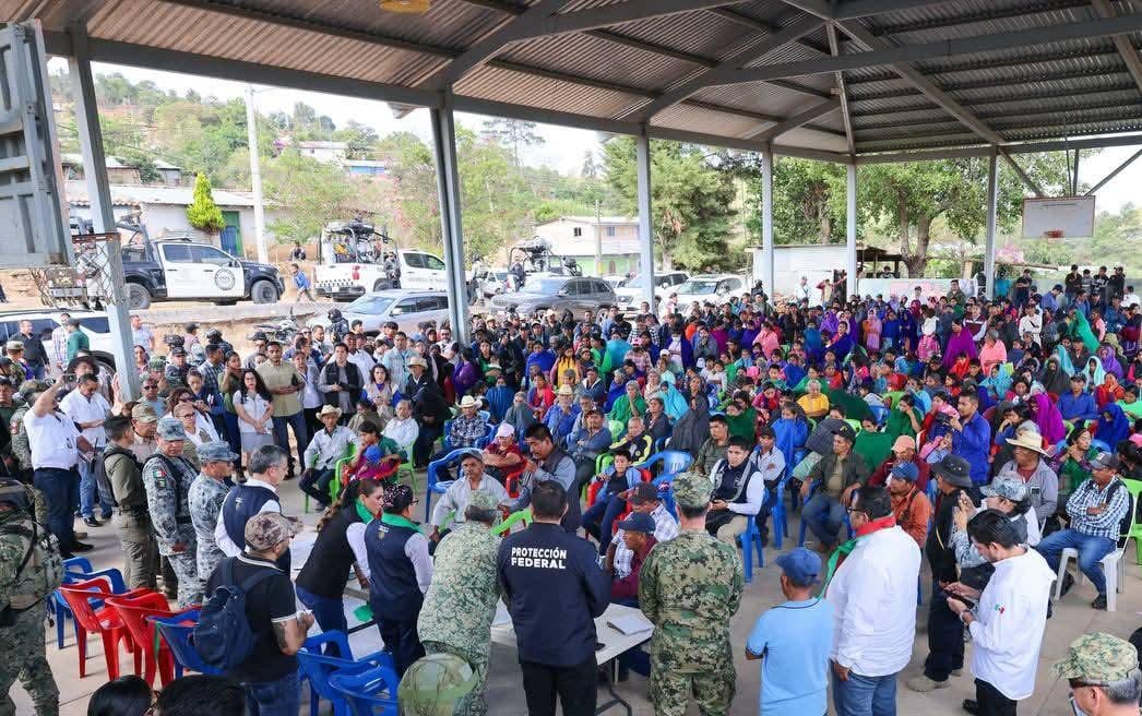 Evelyn Salgado refuerza estrategia de paz en comunidades indígenas de Chilapa.
