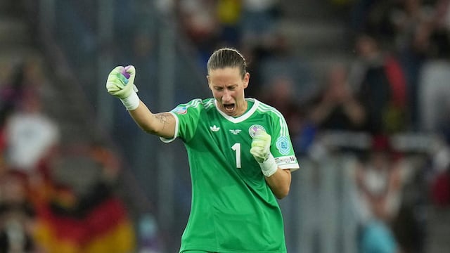 Ann-Katrin Berger, arquera de la selección de Alemania.