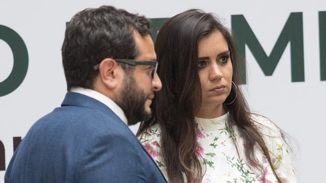 Carolyn Adams, esposa de José Ramón López Beltrán