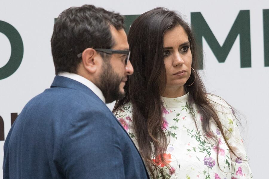 Carolyn Adams, esposa de uno de los hijos de AMLO