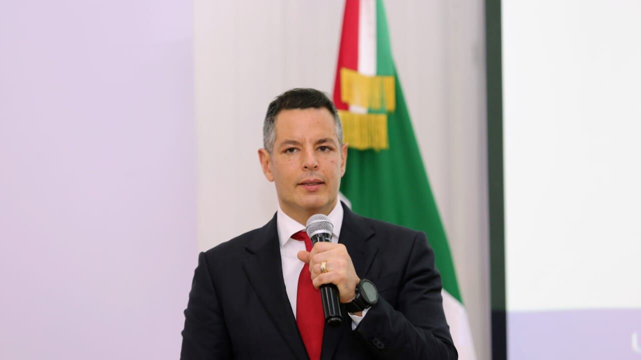 Alejandro Murat recibe gritos de ¡presidente! durante Sexto Informe de Gobierno