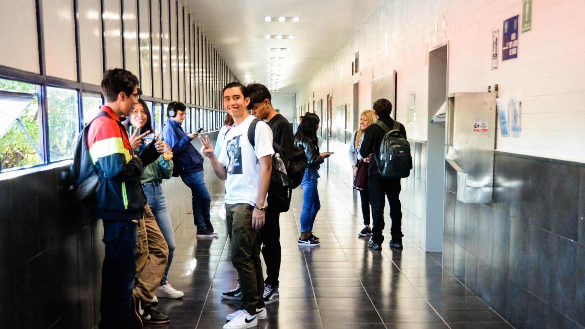 Democracia, gestión y liderazgo en la escuela