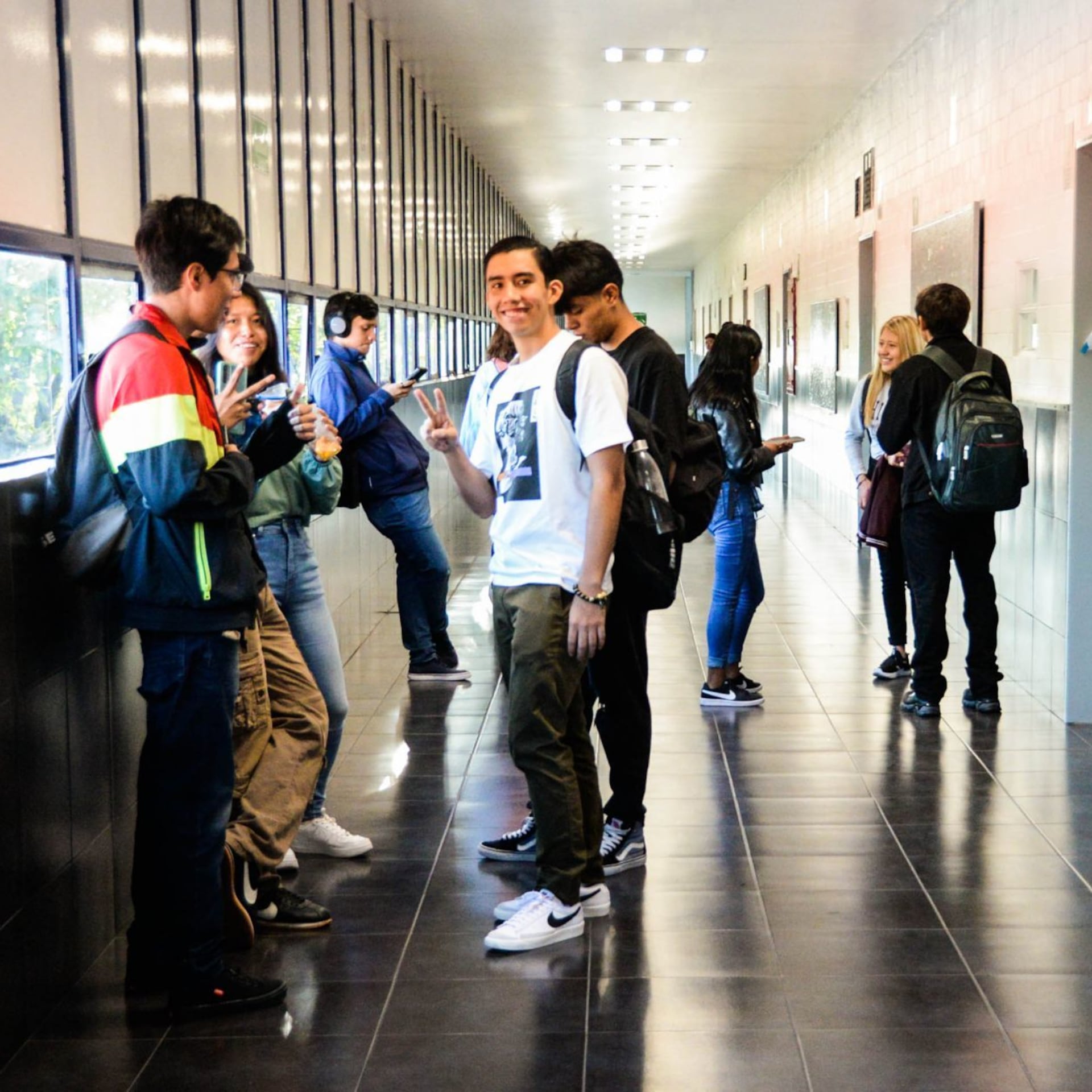 Democracia, gestión y liderazgo en la escuela