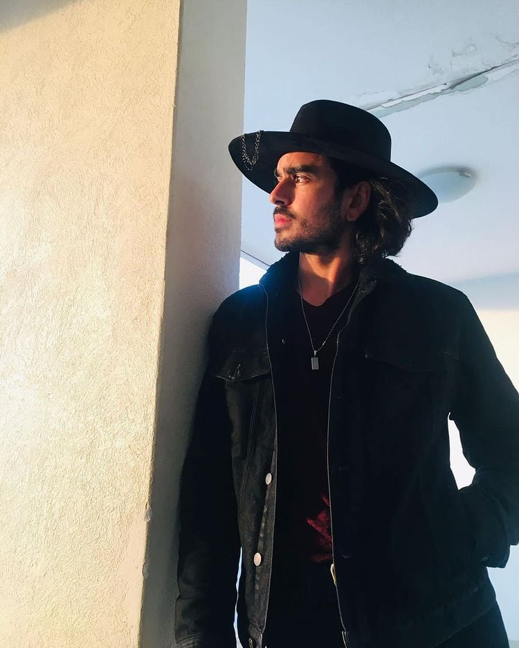 Andrés el guapo de La Academia.