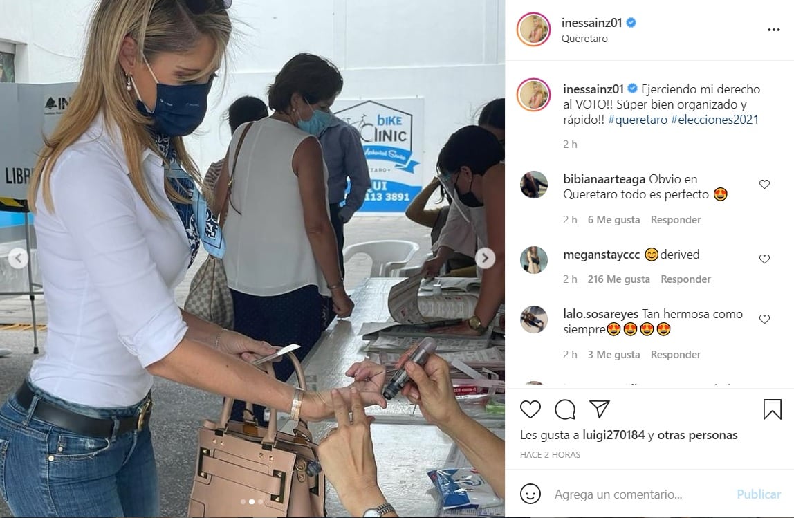 La conductora Inés Sainz acude a votar en Querétaro