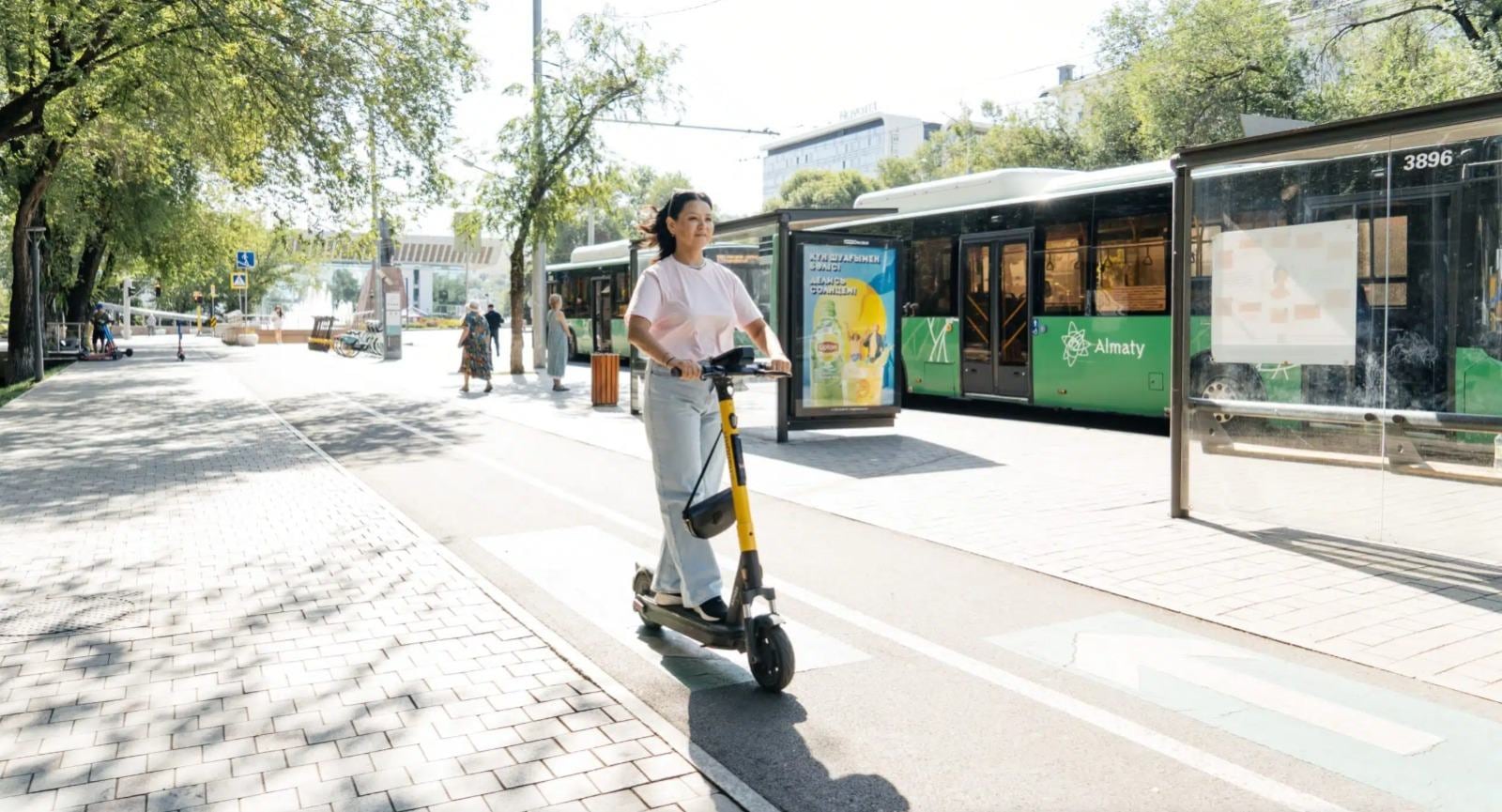 Whoosh llega a Monterrey con scooters eléctricos y una inversión de 96 millones de pesos.