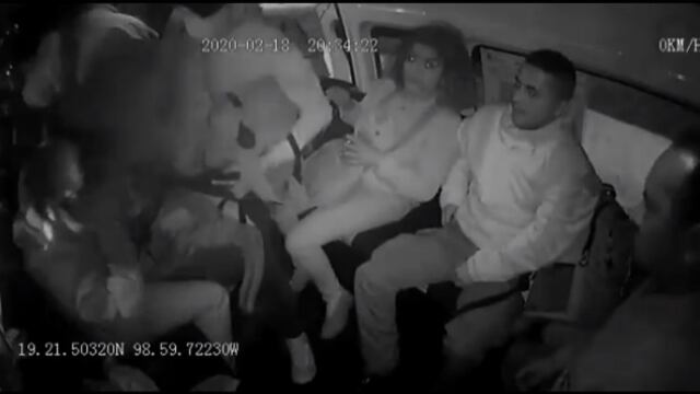 Los asaltantes reclamaron a la mujer policía que "no les hacían favores" cuando los detenían