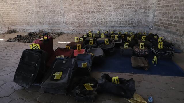 Pertenencias en el campo de exterminio del CJNG en Rancho Izaguirre, en Teuchitlán, Jalisco