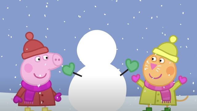 Peppa Pig y Candy Gato juegan en la nieve