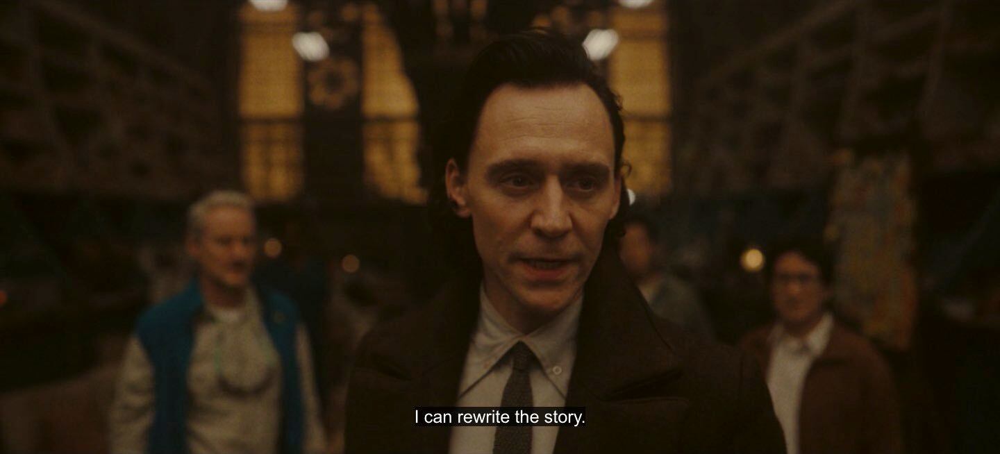 Tom Hiddleston como Loki en la temporada 2