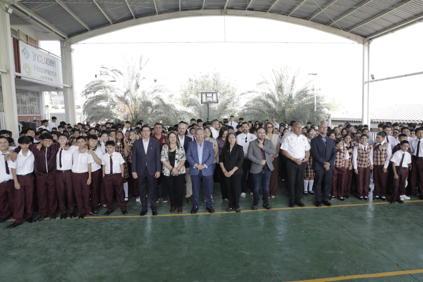 Escobedo da la bienvenida a estudiantes por inicio del ciclo escolar 2026-2027.