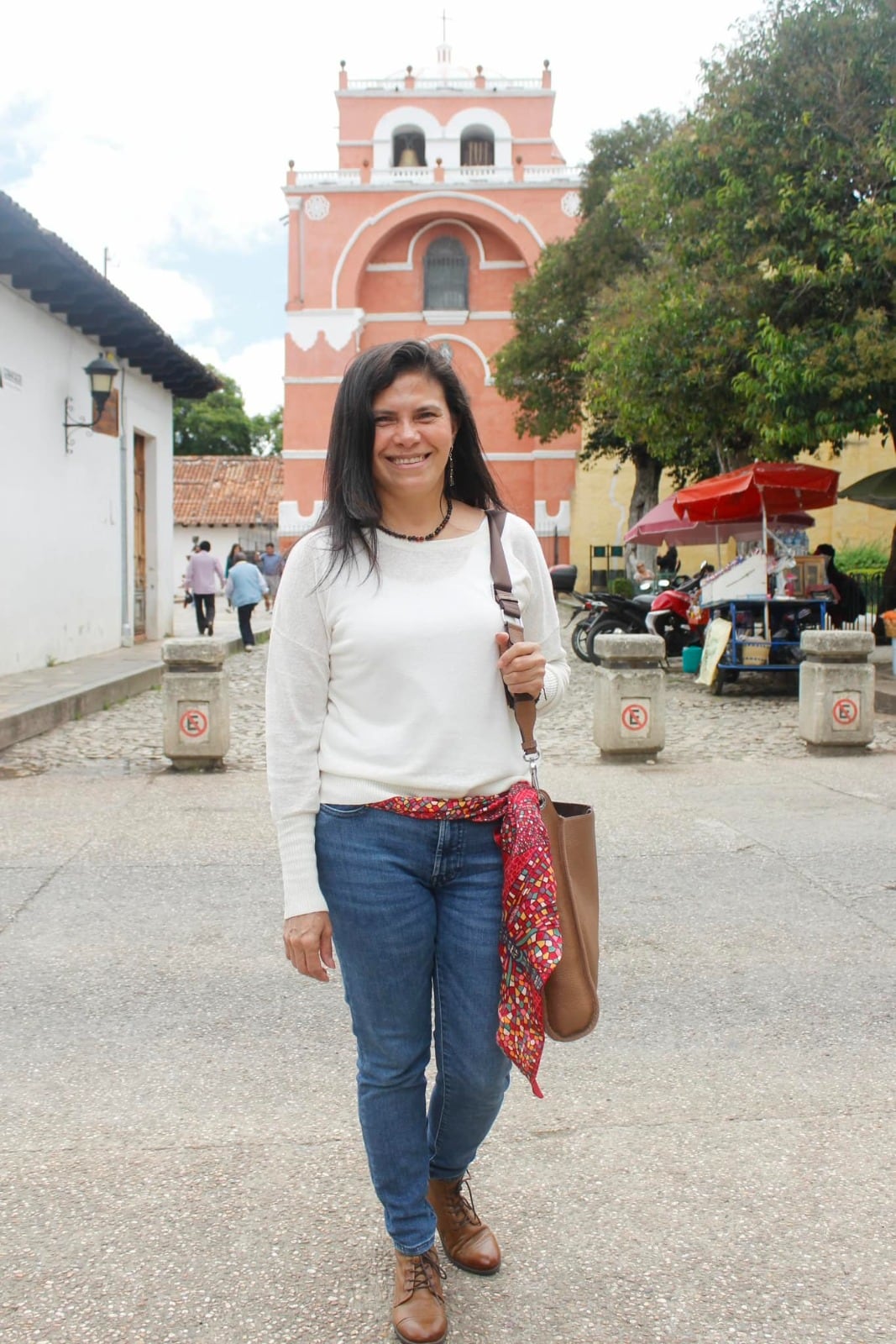 AMLO pide a su prima Manuela Obrador Narváez no competir por la candidatura de Chiapas