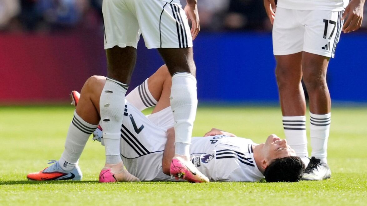 Raúl Jiménez Anota su Primer Gol en la Premier League, Pero Sale Lesionado Minutos Después