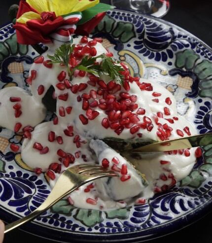 Chile en Nogada en restaurante Azul Histórico