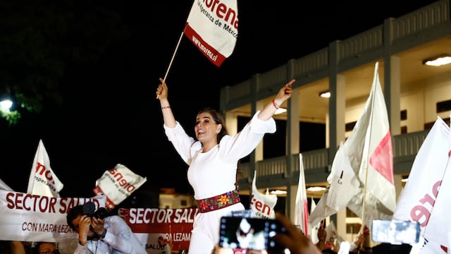 Mara Lezama festejando su triunfo como gobernadora de Quintana Roo