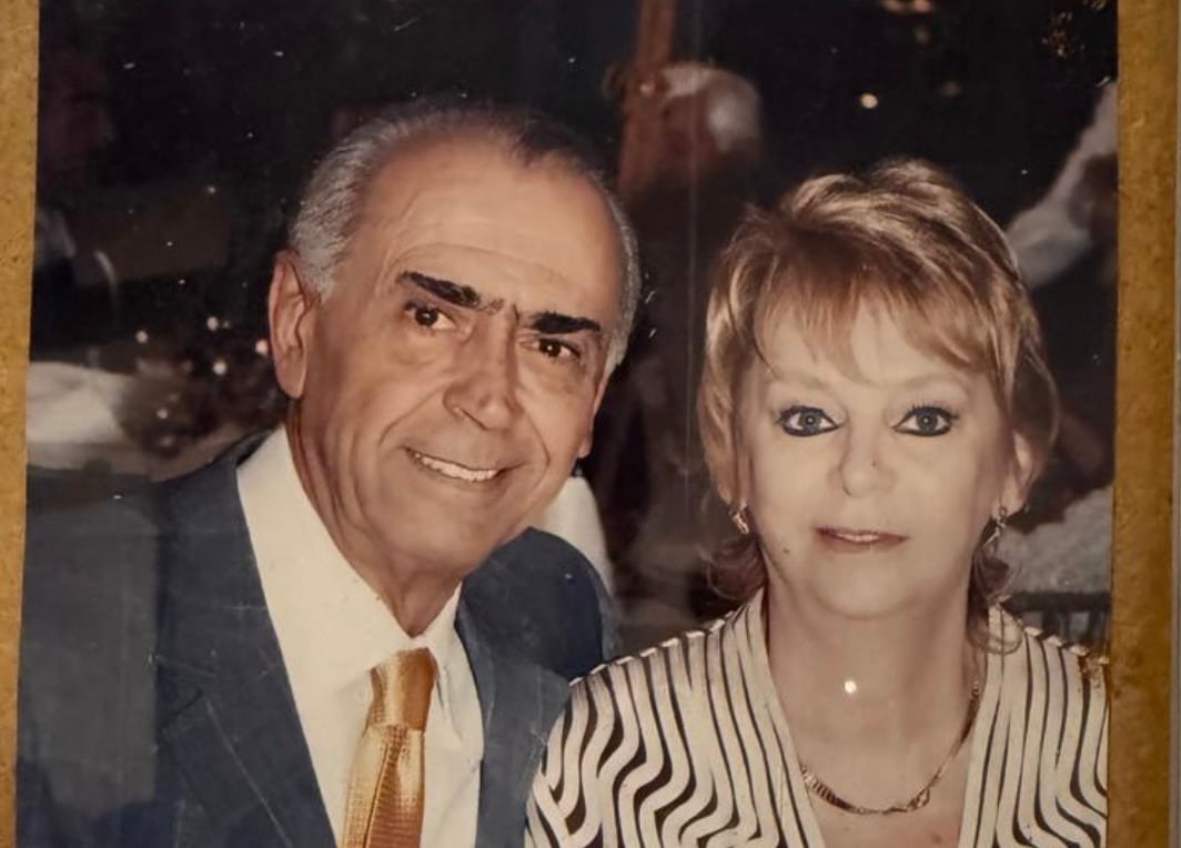 Marta Núñez Spíndola y su esposo, Mike Moragues