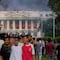 Protestas violentas en Nepal: Incendian edificios y casas de políticos por una prohibición