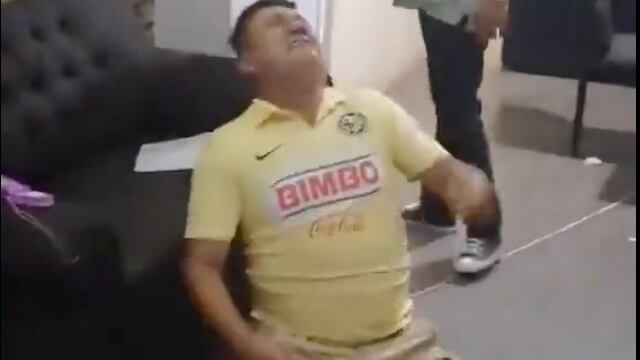 Fan del América celebra triunfo de Tigres