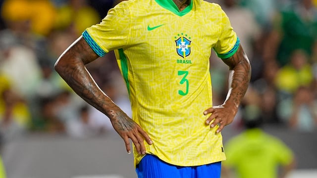 Tigres va por el fichaje de un defensa central brasileño