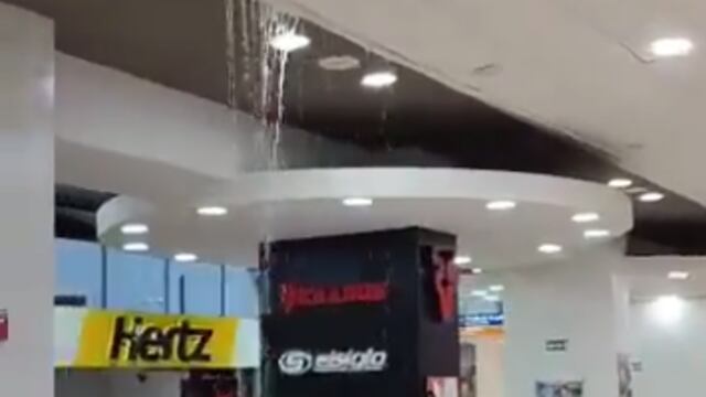 Aeropuerto Internacional de Mazatlán es víctima de intensas lluvias