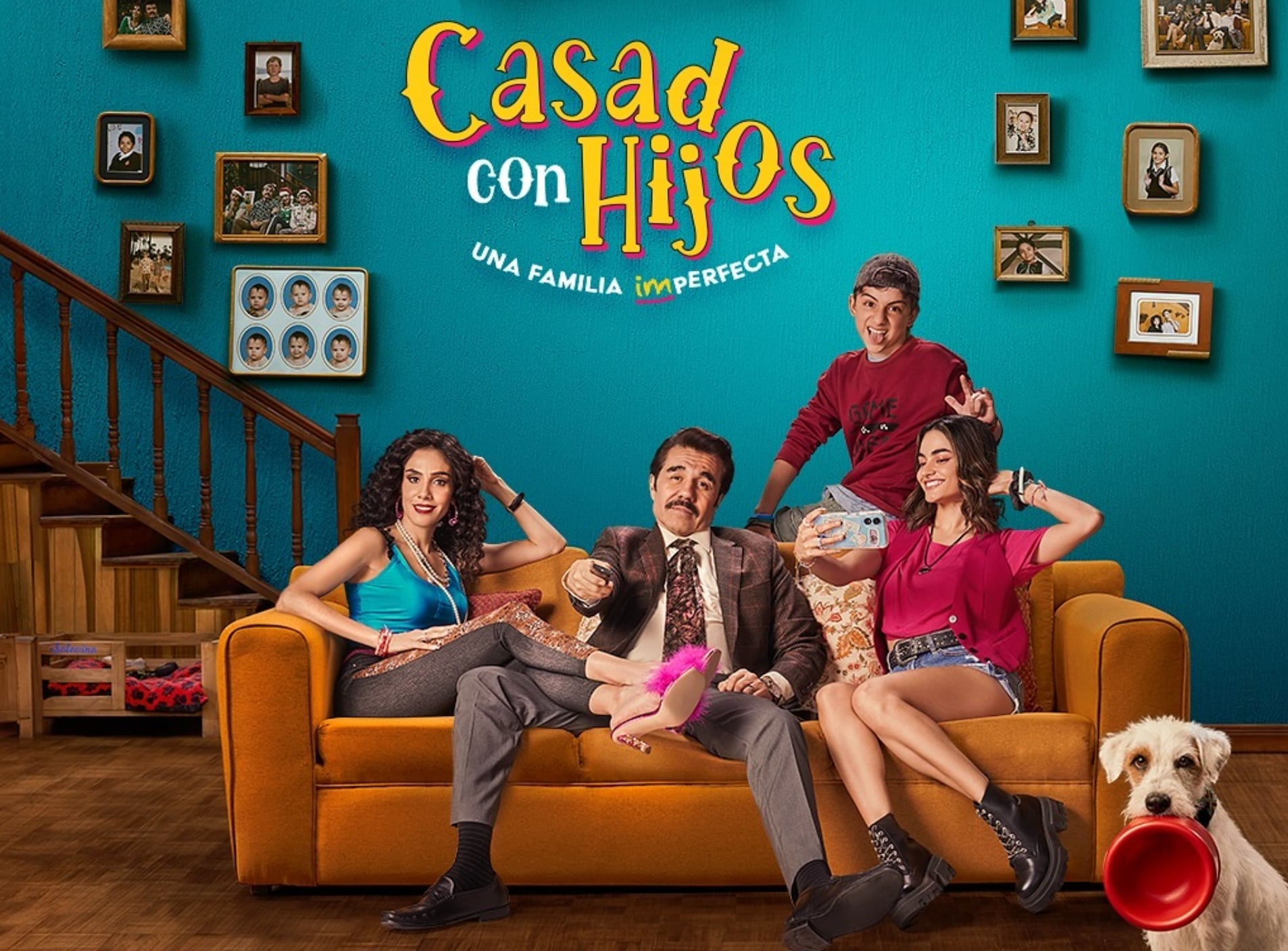 Sandra Echevrría y Adrián Uribe protagonizan 'Casados con hijos'